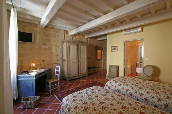 Hostellerie Provencale Uzes Exterior photo