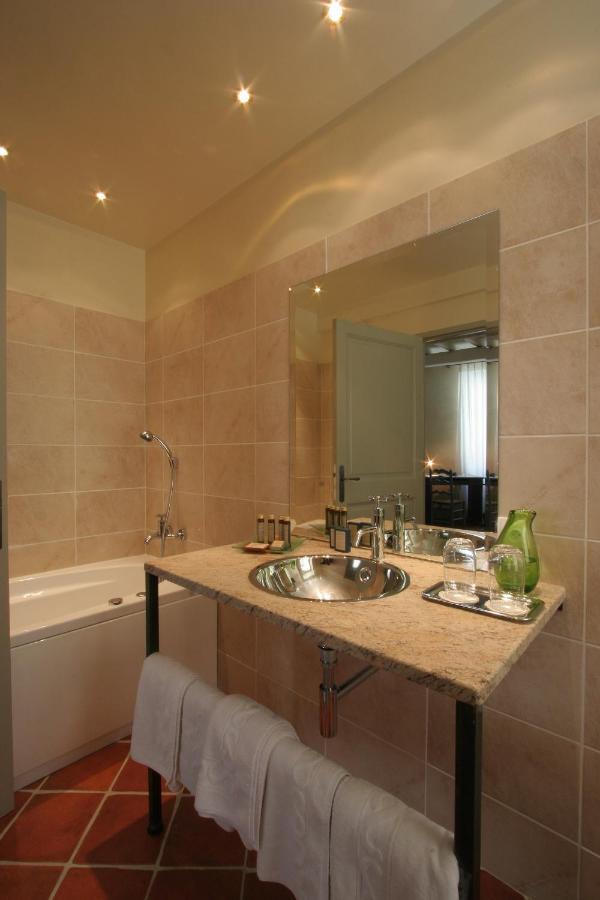 Hostellerie Provencale Uzes Room photo