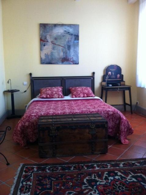 Hostellerie Provencale Uzes Room photo